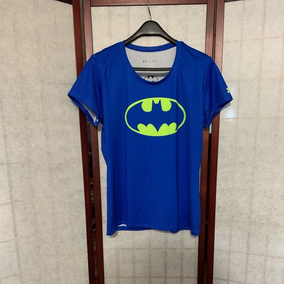 Under Armour Ladies Batwoman shirt - Picture 1 of 2